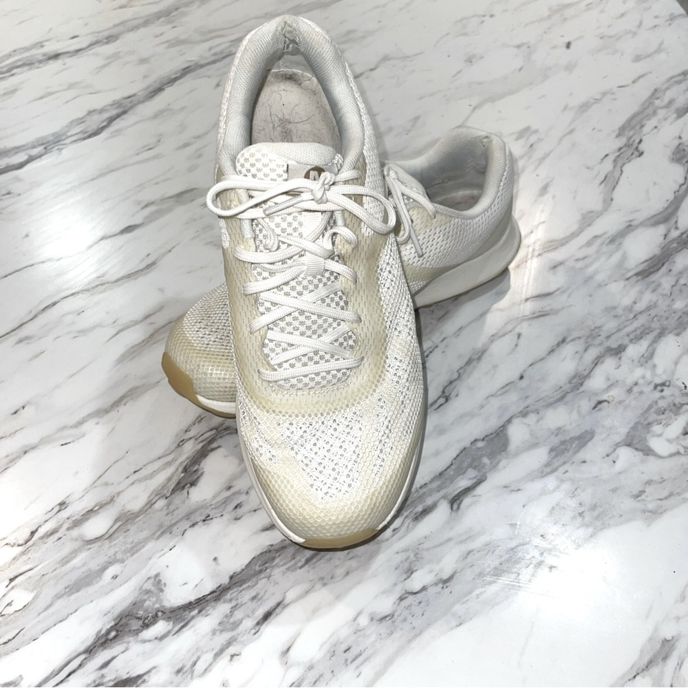 Women’s MERRELL White sneakers